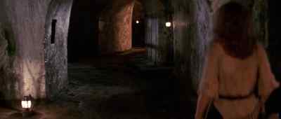 Stop right there. - Romancing the Stone