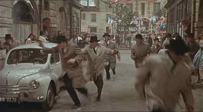 Stop! - Paris When It Sizzles