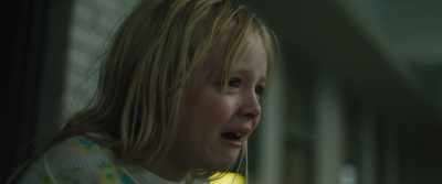 - Stop!
- She's a teenager! - Skin
