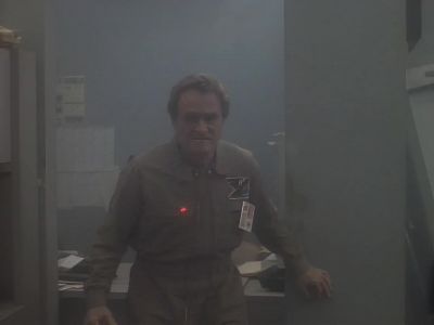 Stop shooting, dammit! We're OK! - Star Trek: Deep Space Nine