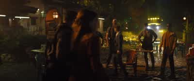 Stop squeezing so hard. - The Lost City