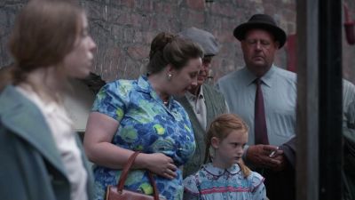 (Stop staring.) - Call the Midwife