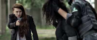 - Stop talking!
- Why don't you just leave? - Kill Mode