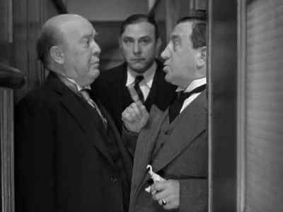 Stop that, you old roué, you. - Dames