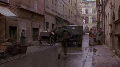 - STOP THAT TRUCK !
- COME ON, PETER ! - Swing Kids