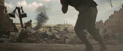 -Stop them! Stop!
-C'mon! Run! - Amerikatsi