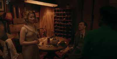 Stop. We need something
to protect ourselves. - Agatha and the Midnight Murders