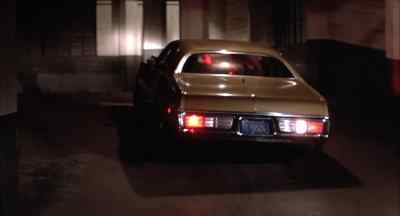 - Stop! What are you doing?
- Faster, faster! He's right there! - Breathless