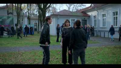 Stop what you're doing,
leave through the nearest exit, - Young Wallander