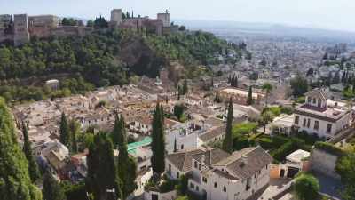 Stories set
in spectacular cities - Write Around the World with Richard E Grant