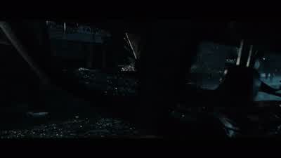 Straight ahead. - Aliens vs  Predator: Requiem