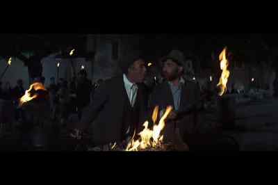 - Straighten out that line!
- Straighten out that line! - The Secret of Santa Vittoria