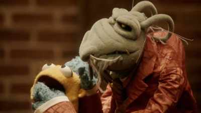 (STRAINED YELLING) - Muppets Now