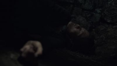 [straining] - The Last Kingdom