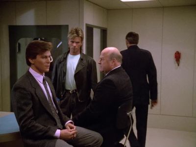 (strains):
Can't breathe. I can't breathe. - MacGyver