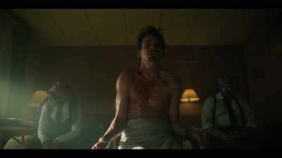 Stranglin' to get the blood flowin',
am I right? - The Umbrella Academy