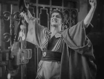 Stretch her! Stretch her! - The King of Kings
