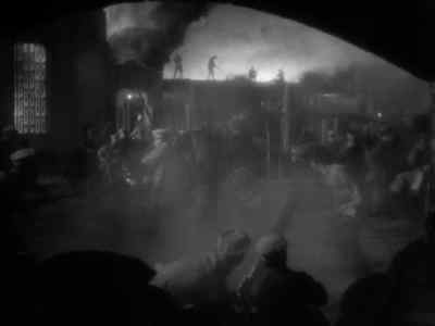 STRIKE:
Megen, there's the
North Stetion over there. - The Bitter Tea of General Yen