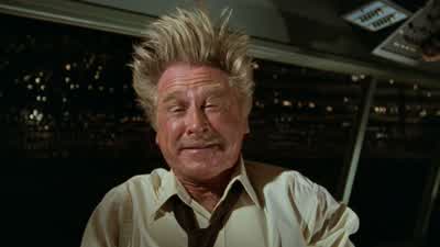 Striker, now, listen to me. - Airplane!