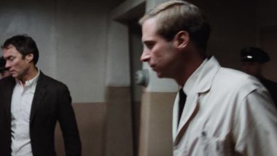 Strip down - Escape from Alcatraz