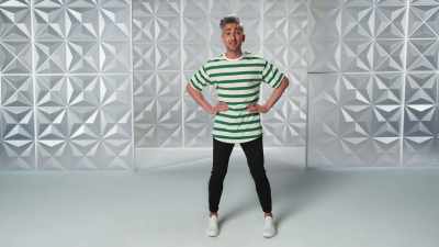 Stripes! A horizontal stripe like this
can make you look shorter and wider. - Next in Fashion