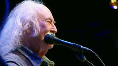 [STRUMMING GUITAR] - David Crosby: Remember My Name