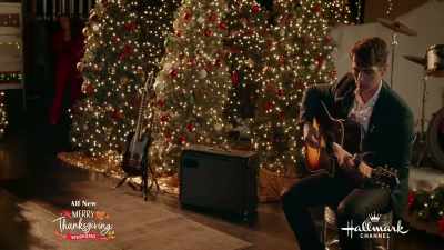 [strumming guitar softly] - Christmas in Tahoe