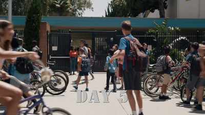 [students chattering] - Diary of a Future President