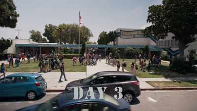 [students chattering] - Diary of a Future President
