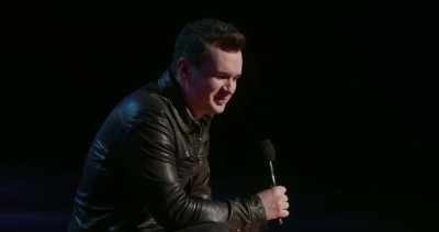[stuttering]
There's a little bit of me that thinks... - Jim Jefferies: Freedumb