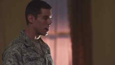 (STUTTERl NG) - Stargate Universe