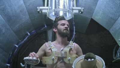 [stutters] I can tell you things.
I've got information. - The OA