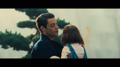 Such a beautiful child. - No Time to Die