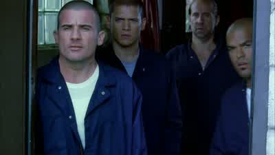 Sucre: I don't get it. - Prison Break