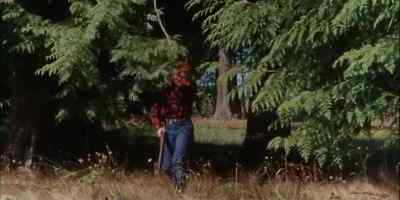 SUDDENLY,
ANOTHER HUNTER APPEARED. - The Incredible Journey