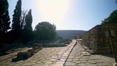 Suddenly, there was a whole
new dimension to Ancient Greece, - Raiders of the Lost Past with Janina Ramirez