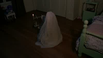 - Sue? - I can't sleep. - Scary Movie 3
