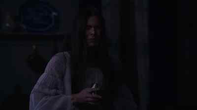 Sue! Sue, I need to talk to you. - Dickinson