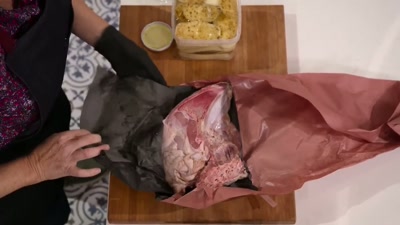 Sue with the Save Box has got
some turkey breast, typical diner. - Cook at all Costs