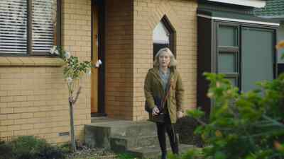 ♪ Summer's gone,
winter's coming on ♪ - The Brokenwood Mysteries