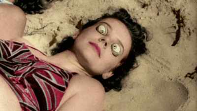 SUNBATHING IS A NEW TREND
IN THE 1930s. - America in Color