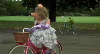 Sunny sky, pretty day - The Great Muppet Caper
