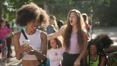 - ♪ Sunshine,
it's a friend of mine ♪ - Betty