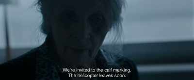Suntem invitaþi la marcarea viþeilor.
Un elicopter pleacã în curând. - Sami Blood