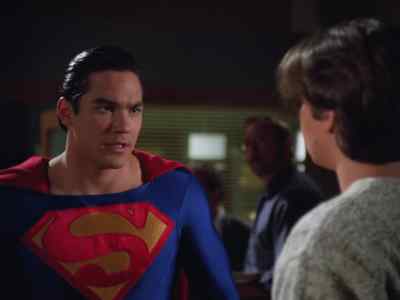 Superman. - Lois & Clark: The New Adventures of Superman