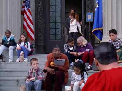 - Superman!
- You all have to leave immediately. - Lois & Clark: The New Adventures of Superman
