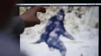 Supports the context
of her being surprised - Expedition Bigfoot