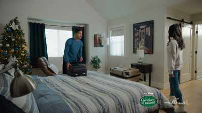 Sure this is your
childhood bedroom? - Christmas at the Golden Dragon