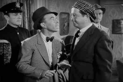 Sure sure You're too smart a guy Step right over here - Roxie Hart