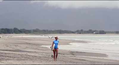 Surfing wasn't really
enough to hold that up. - Bethany Hamilton: Unstoppable